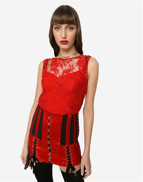 Floral Chantilly lace top in Red for Women 